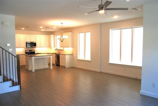 Building Photo - 369 Oakbend Dr