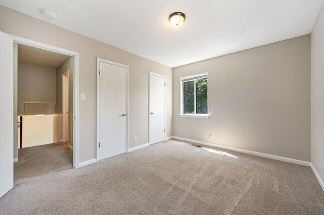 Building Photo - 2118 Baltic Ave