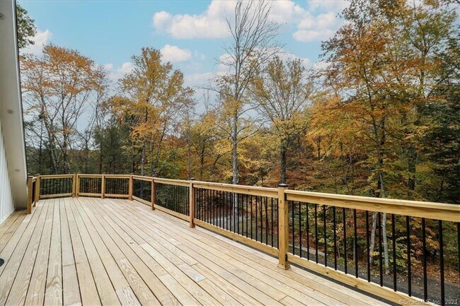 Building Photo - 29 CT-55