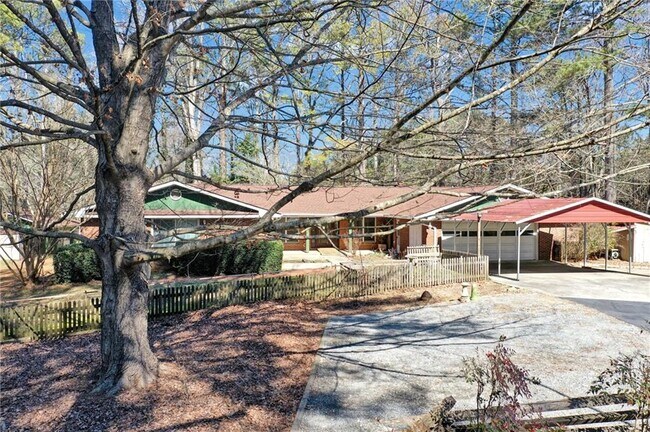 Primary Photo - 3680 Old Stilesboro Rd NW