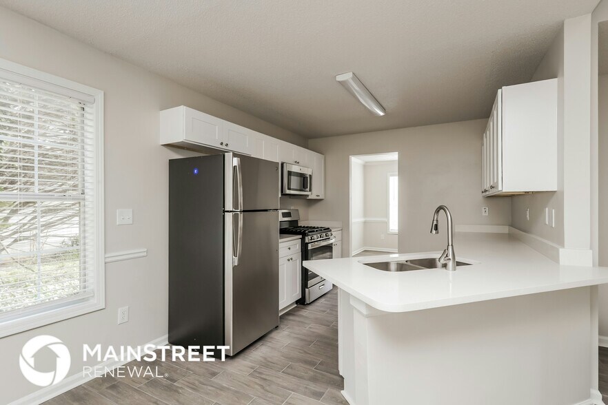 Building Photo - 750 Stonehaven Chase