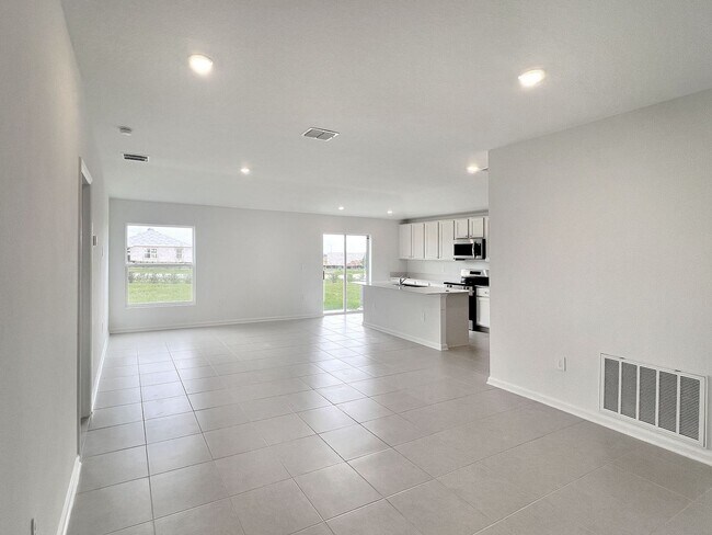 Building Photo - 2240 Crown Rock Blf Dr