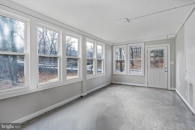 Building Photo - 57 S Limekiln Pike