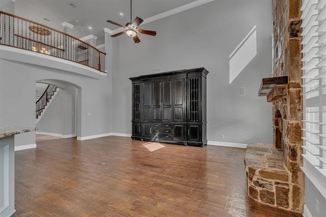 Building Photo - 3705 Falcon Dr