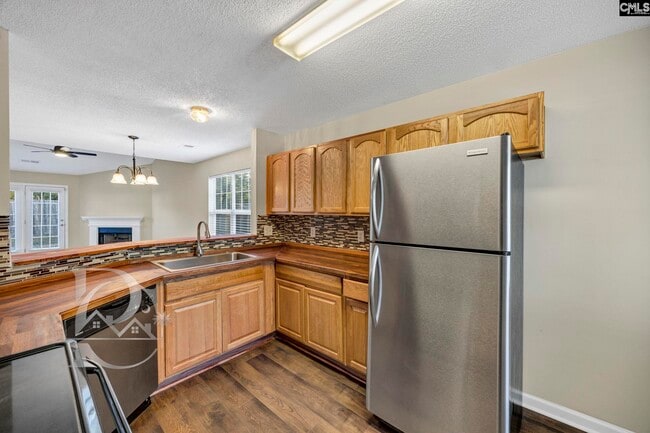 Building Photo - 41 Providence Manor Ct