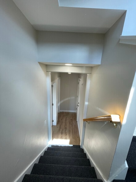 Building Photo - 72 Hungerford Terrace