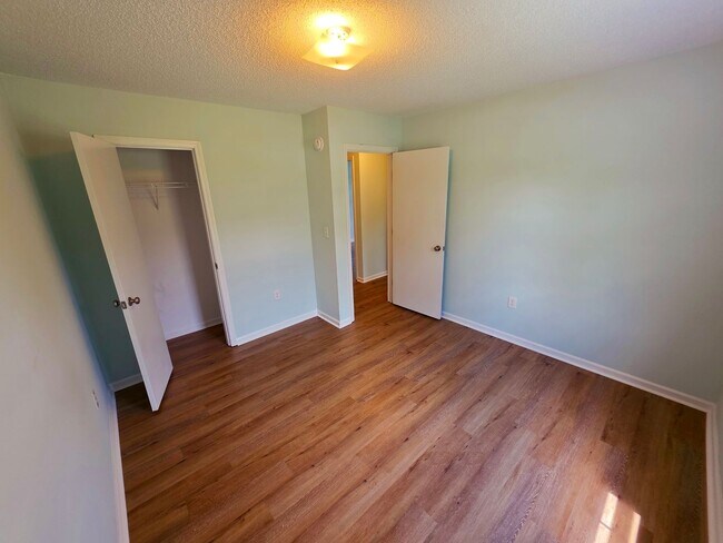 Building Photo - 3 BR 2 BA Beaver Creek