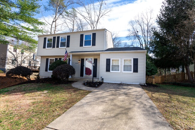 Building Photo - 16003 Fairway Dr