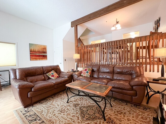 Primary Photo - 4714 Mills Dr