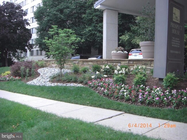 Primary Photo - 1200 N Nash St