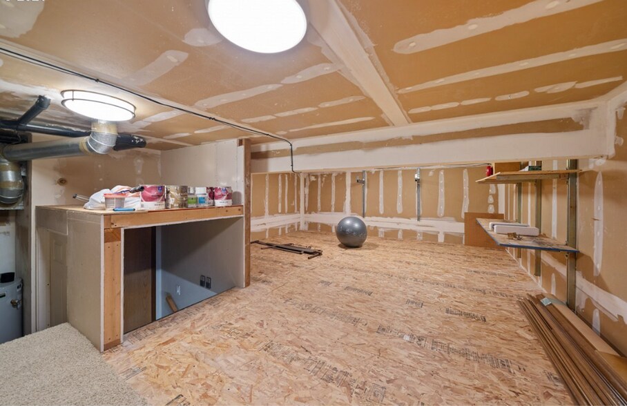 Building Photo - 7424 SW Tenino Ln