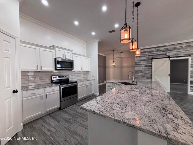 Building Photo - 612 Morning Mist Way