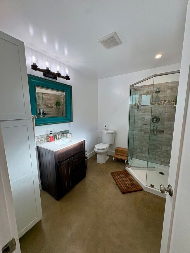 Building Photo - Imperial Beach - THE PERFECT BEACH COTTAGE 2 Bedroom / 2 Bath - Large lot! Don't Miss out!
