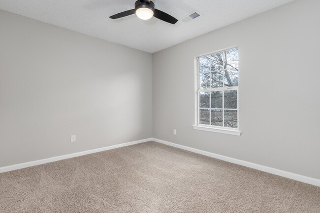 Building Photo - 1021 Aderley Oak Dr