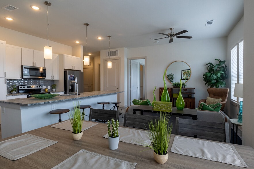 Building Photo - Charleston at Fannin Station