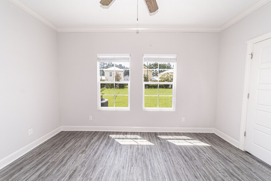 Building Photo - 155 Promenade Pl