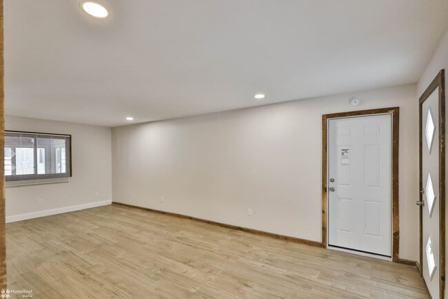 Building Photo - Charming Newly Renovated Ranch-Style Home for Rent in the Desirable East Penn School District