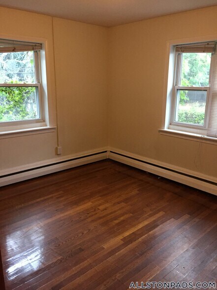 Building Photo - 4 President Terrace