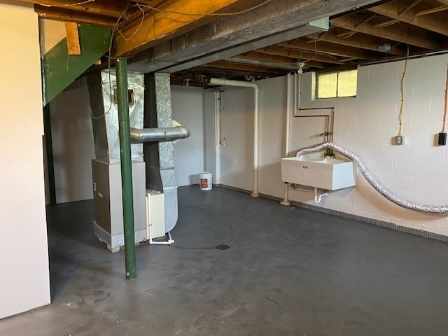 Basement- laundry area/washer & dryer on site - 5512 Clearview Rd