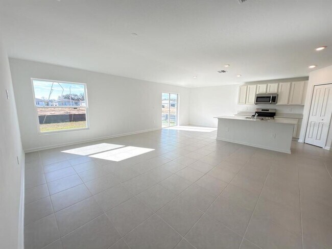 Building Photo - 3212 Alpine Wy