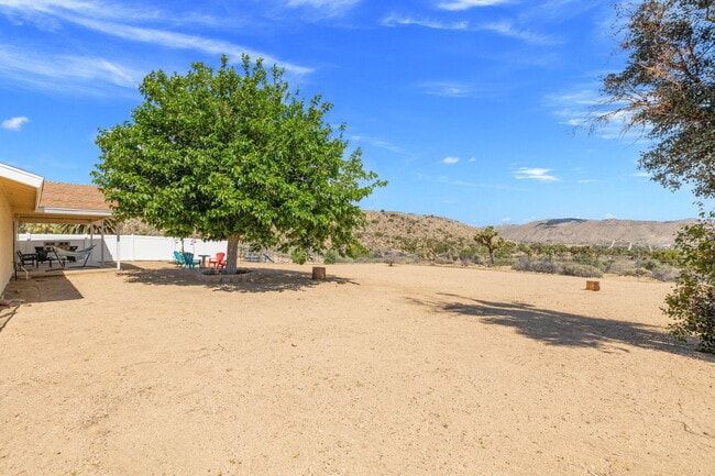 Building Photo - 56034 Desert Gold Dr