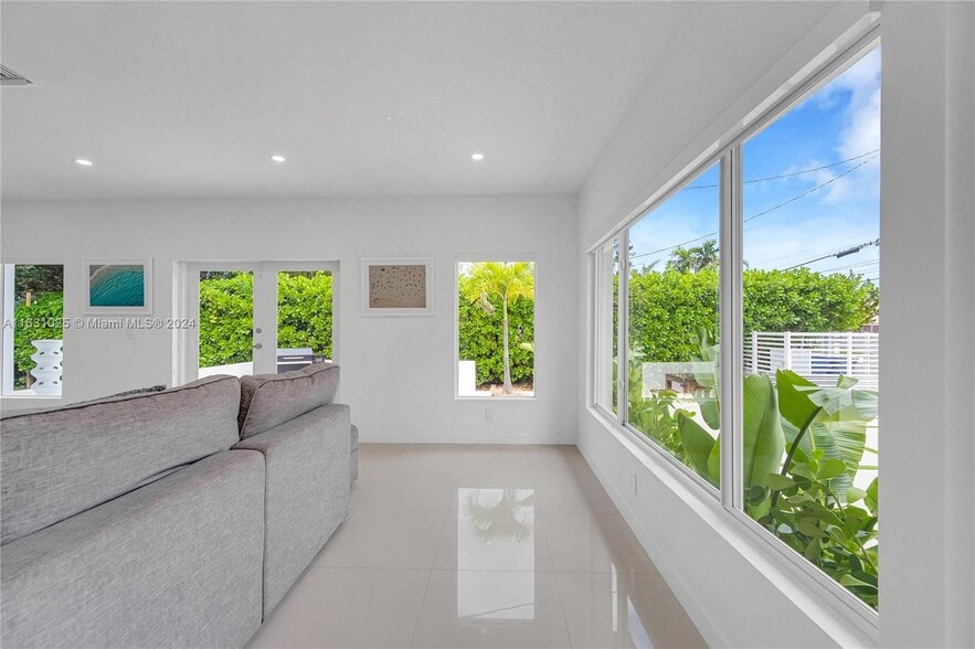 Building Photo - 741 NE 87th St