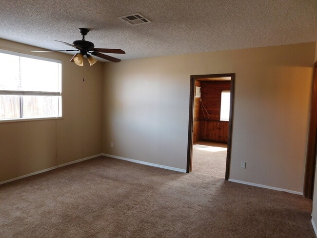 Building Photo - GREAT CHANDLER LOCATION!