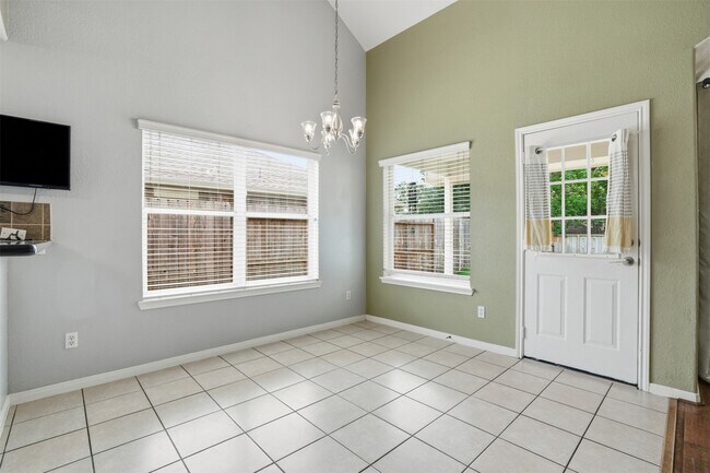 Building Photo - 326 Wild Bird Dr