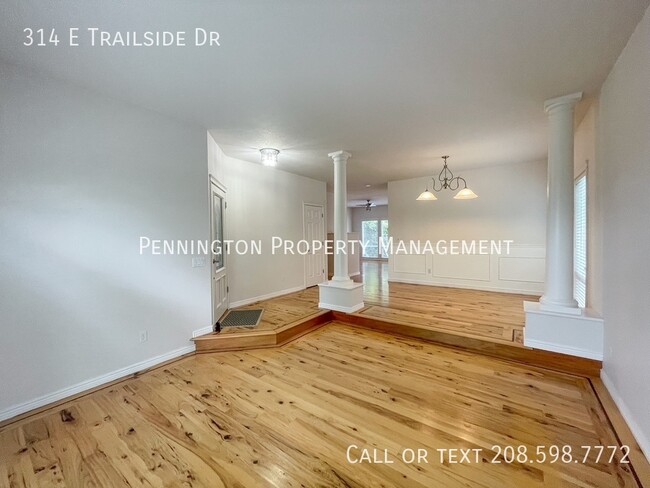 Building Photo - 314 E Trailside Dr