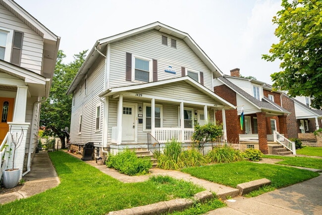 Building Photo - 1429 N 6th St
