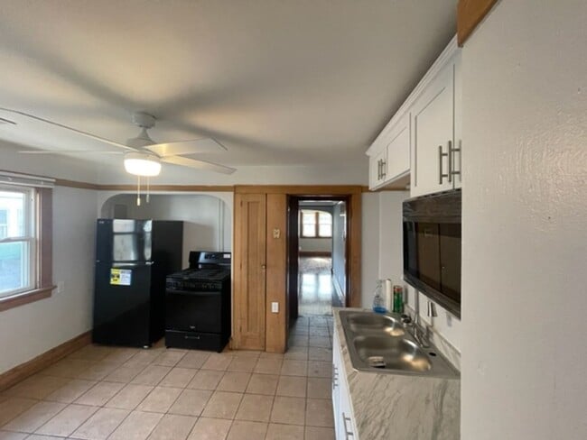 Building Photo - 3130N45thM