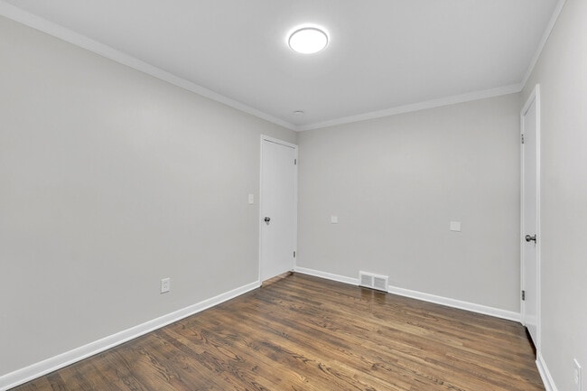 Building Photo - 31611 Lonnie Blvd