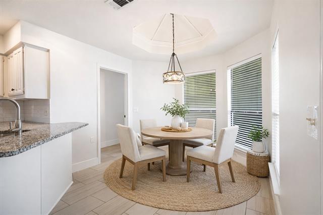 Building Photo - 1824 Huron Trail