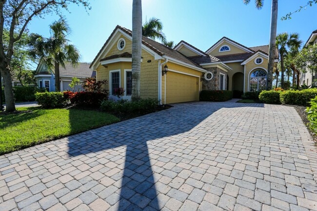 Building Photo - ** THE BEST GOLF TRANSFER & SOCIAL MEMBERS...