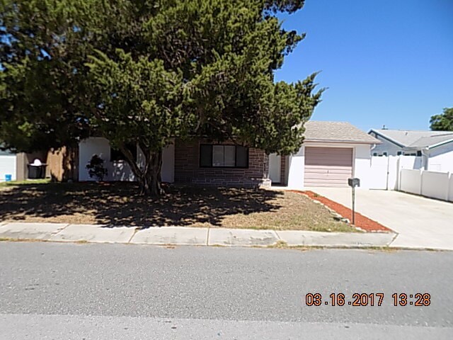 Building Photo - Exceptional 3/2/1 Home in Hudson