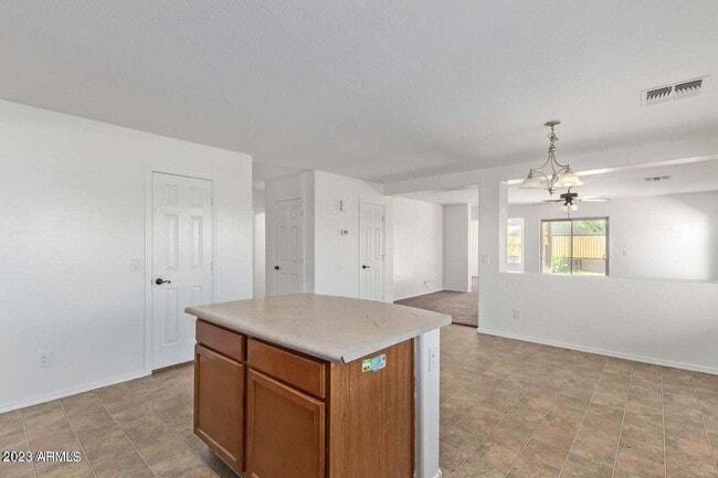 Building Photo - 3221 W Alta Vista Rd