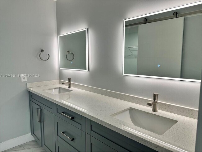 Building Photo - 14024 SW 148th Ln