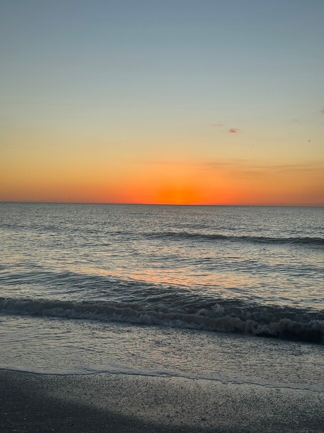 Building Photo - 1655 S Highland Ave