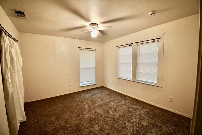 Building Photo - COMING SOON 2/1 Frame Home!!!