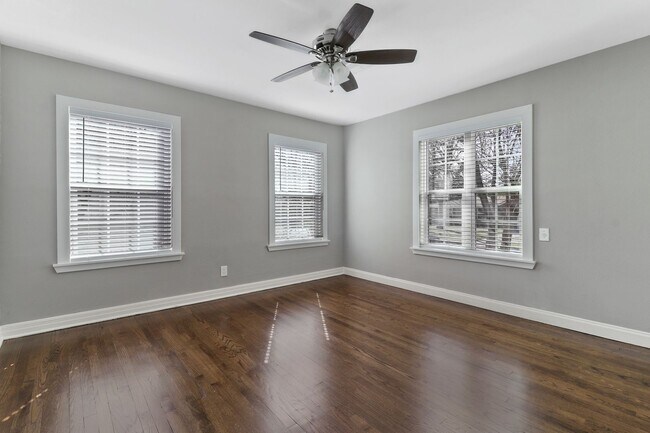 Building Photo - Completely Renovated Home Less Than 1 Mile From TCU