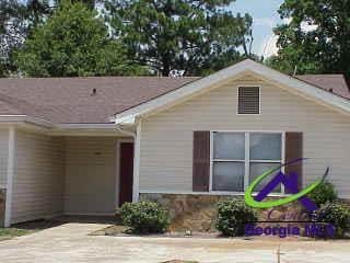 Building Photo - 209 Woodcrest Cir