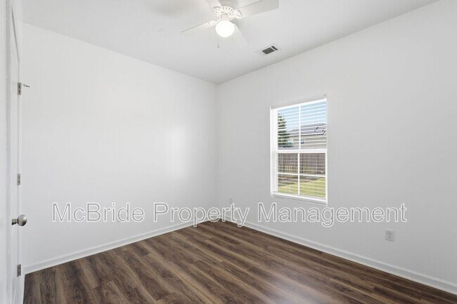 Building Photo - 6013 Settlement Ct
