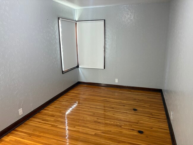 Building Photo - 14206 Grabill Rd