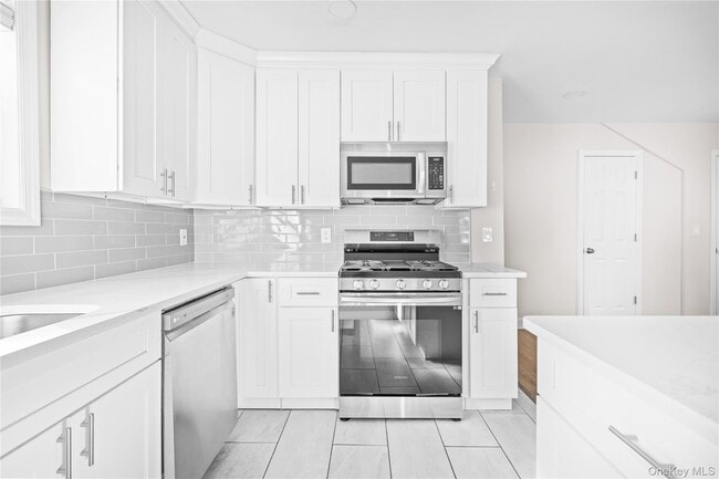 Building Photo - 2319 Ocean Ave