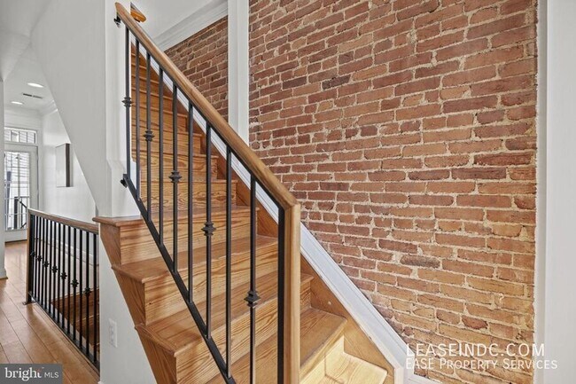 Building Photo - 21 Q St NW