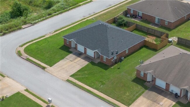Building Photo - 258 Graystone Cir