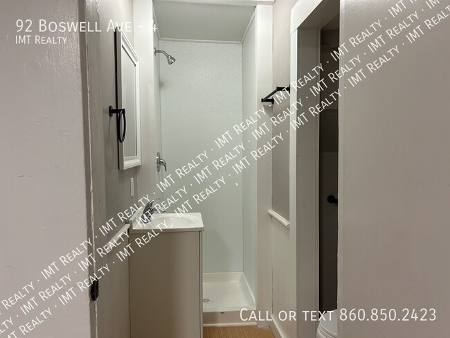 Primary Photo - 92 Boswell Ave