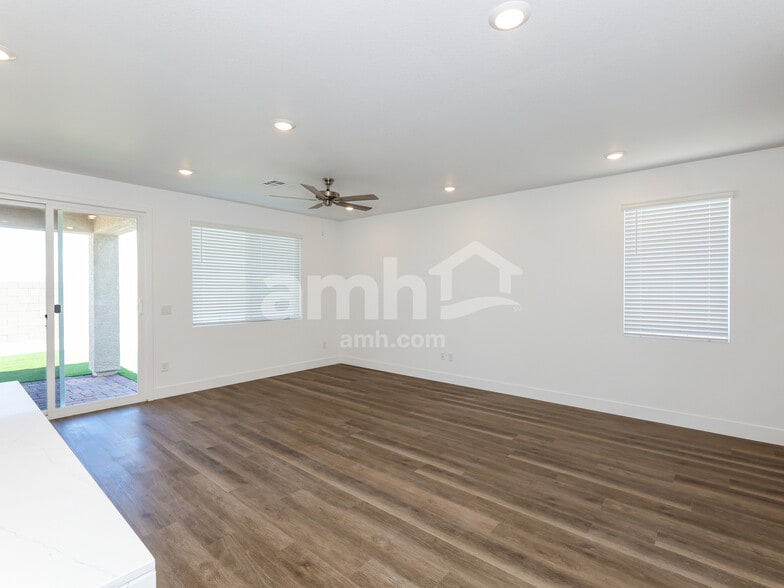Building Photo - 9572 Marchmont Rd
