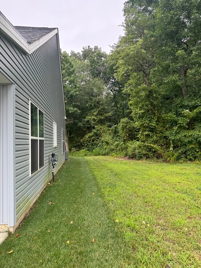 Building Photo - 145 Leander Dr