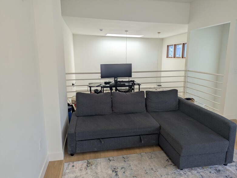 Loft - 2503 28th St